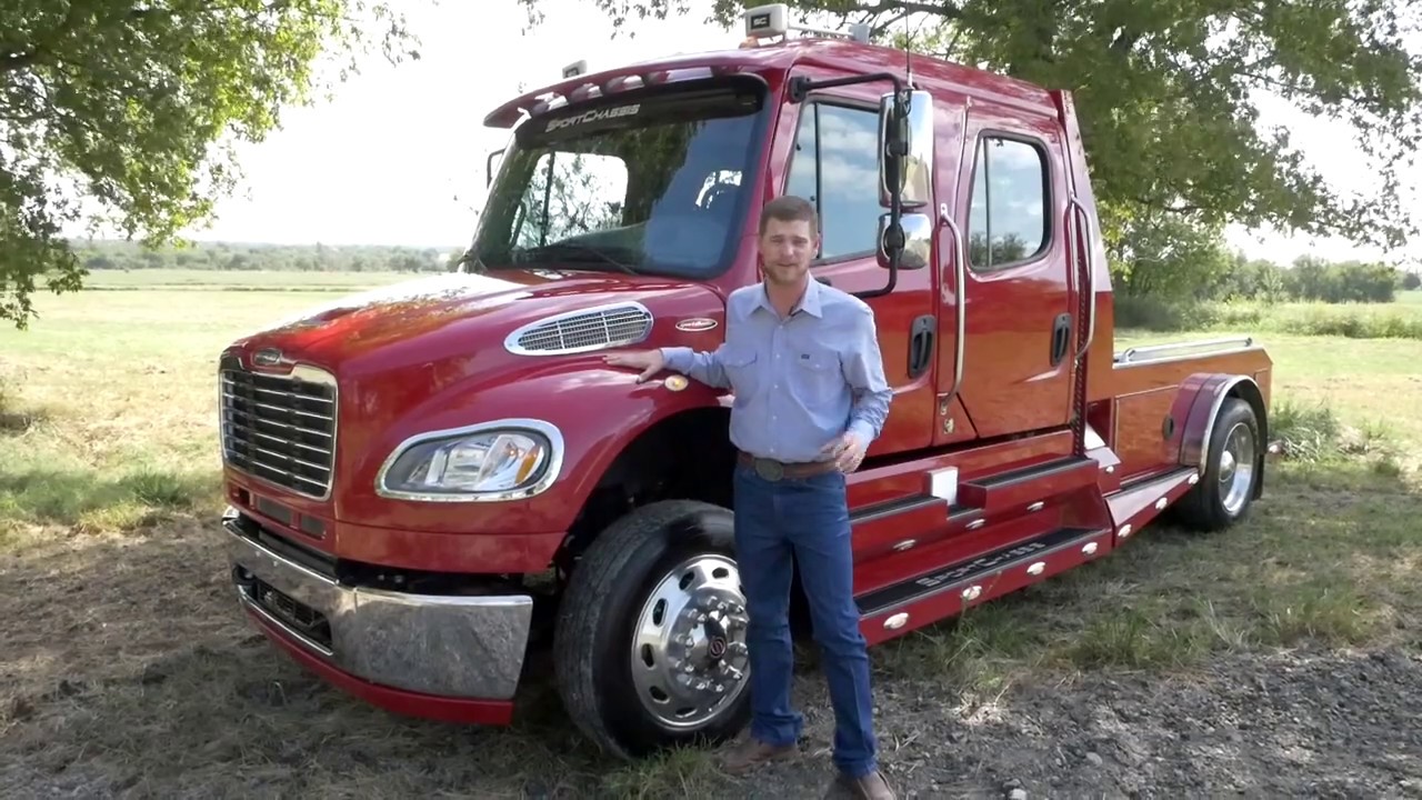 M2 106 Freightliner SPORTCHASSIS Truck | SPORT CHASSIS GUY