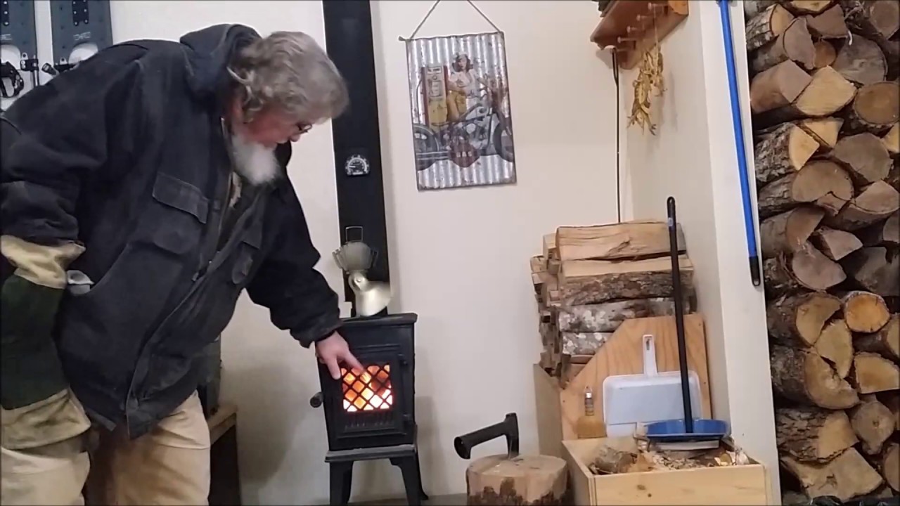 0107 The Jøtul F 602 CB “Little Giant”