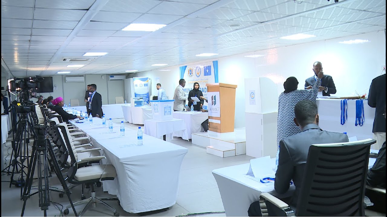 Toos: Doorashada Guddoonka Guddiga Xuquuqul Insaanka Soomaaliya.