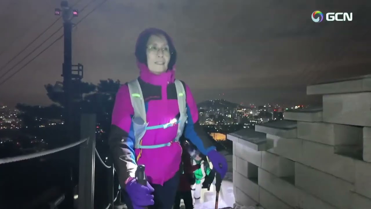 Subida a la montaña con la Pastora Principal Soojin Lee