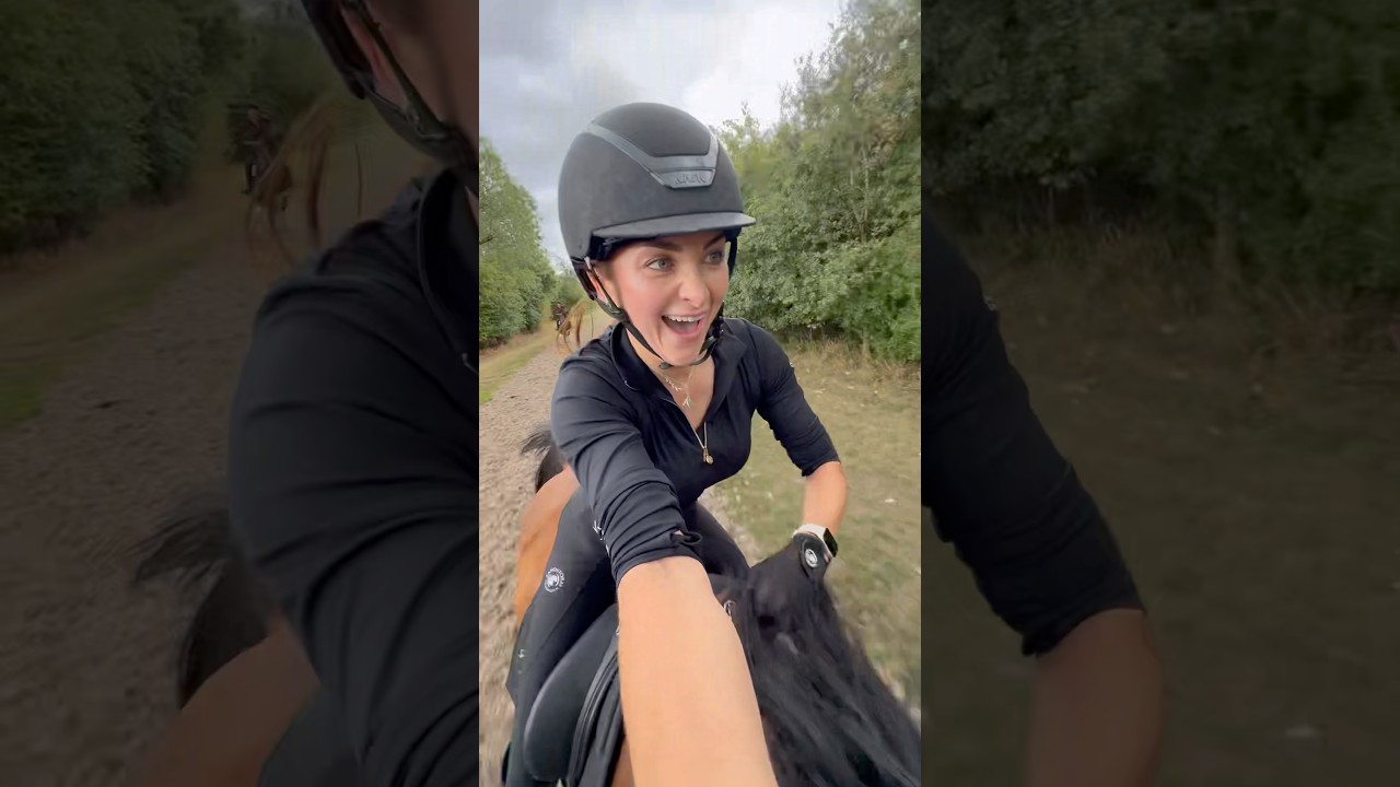 This horse is FAST 🤯 #horse #equestrian #gallop #equestrianjourney #horsegirl #horsetrack #fyp