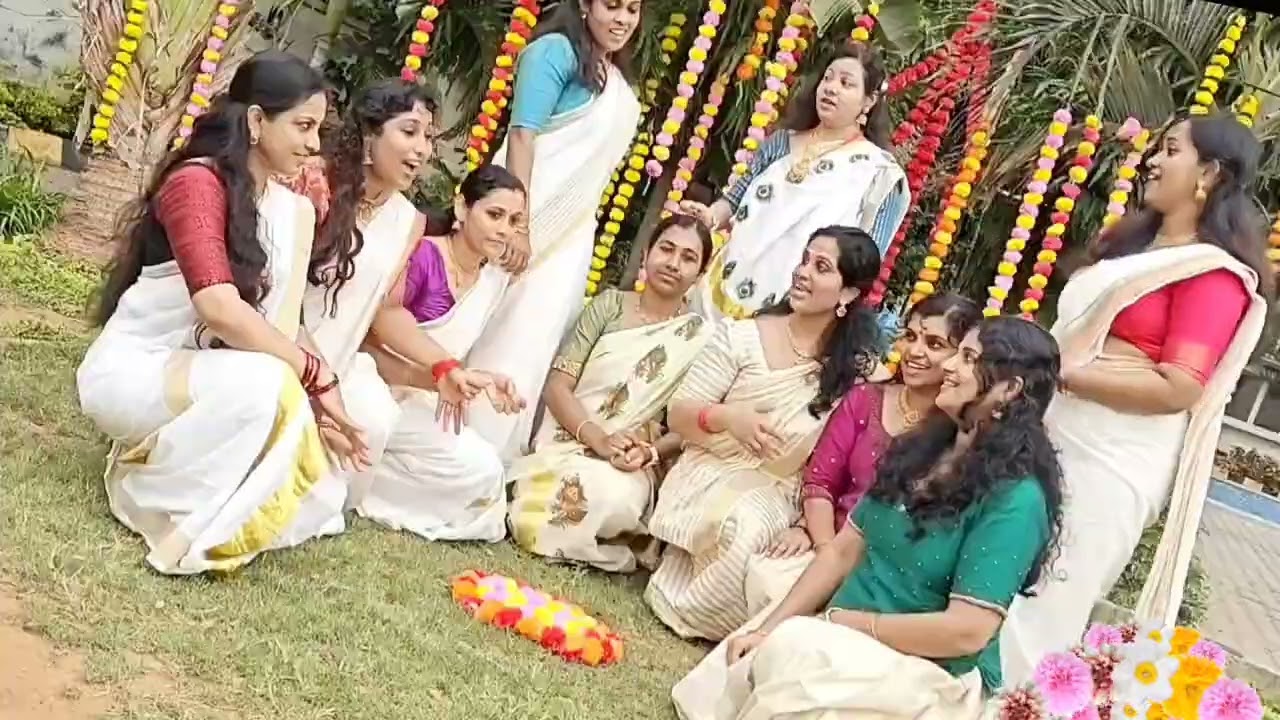 Love To Dance in  #Onammood #Sahasam movie !! Onam Vibe B4 Onam😉 !! Me & Friends !!