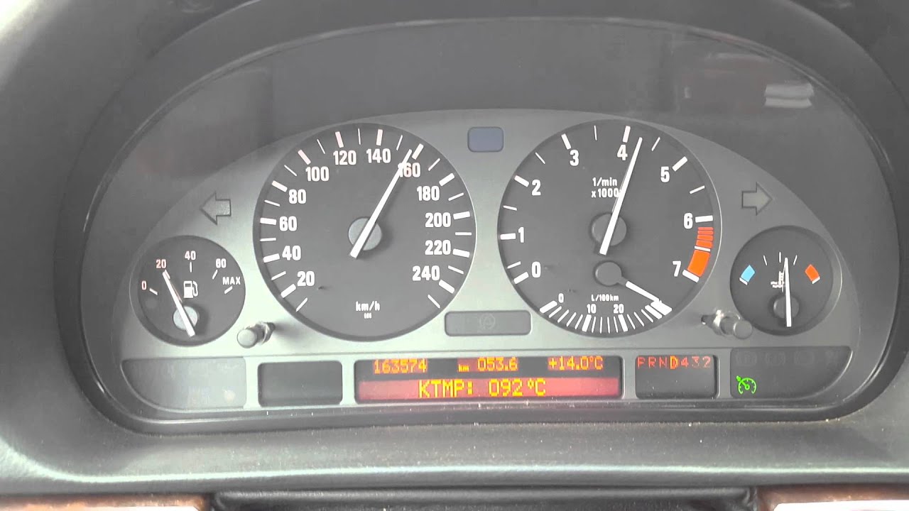 BMW 740i E38 M60B40