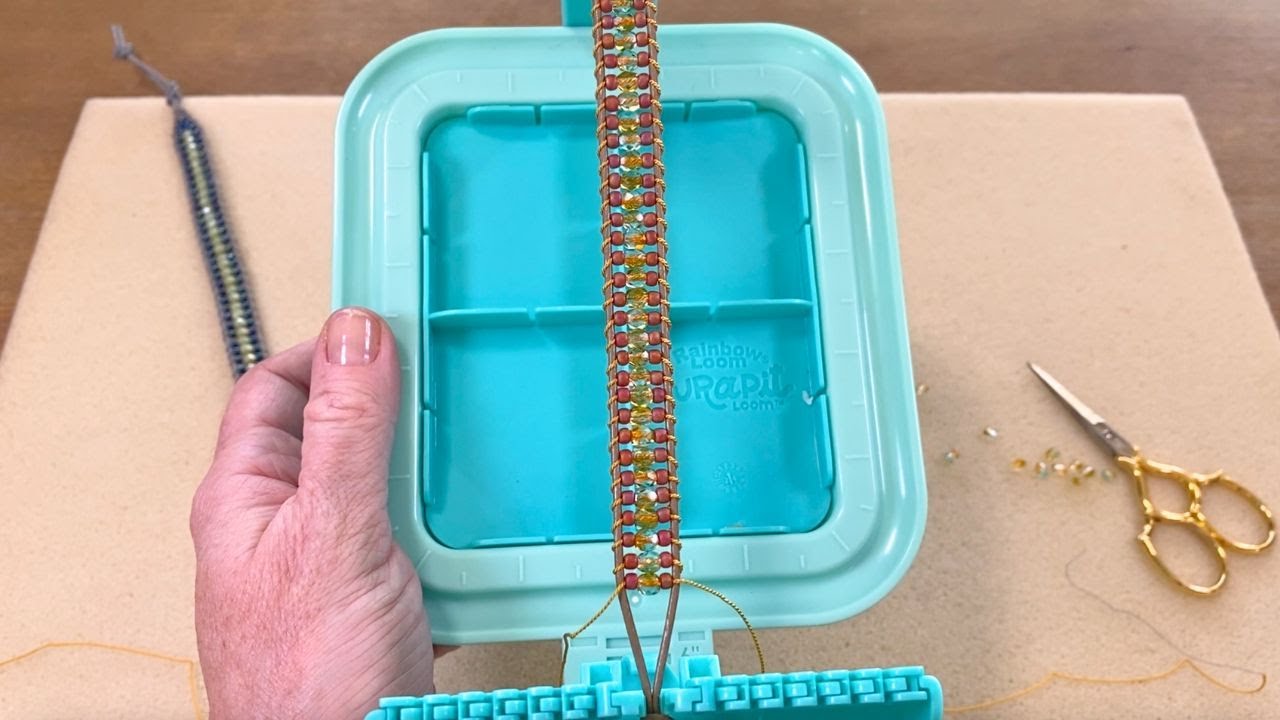 Как использовать ткацкий станок Wrapit Beading Loom для изготовления кожаных браслетов с пуговица...