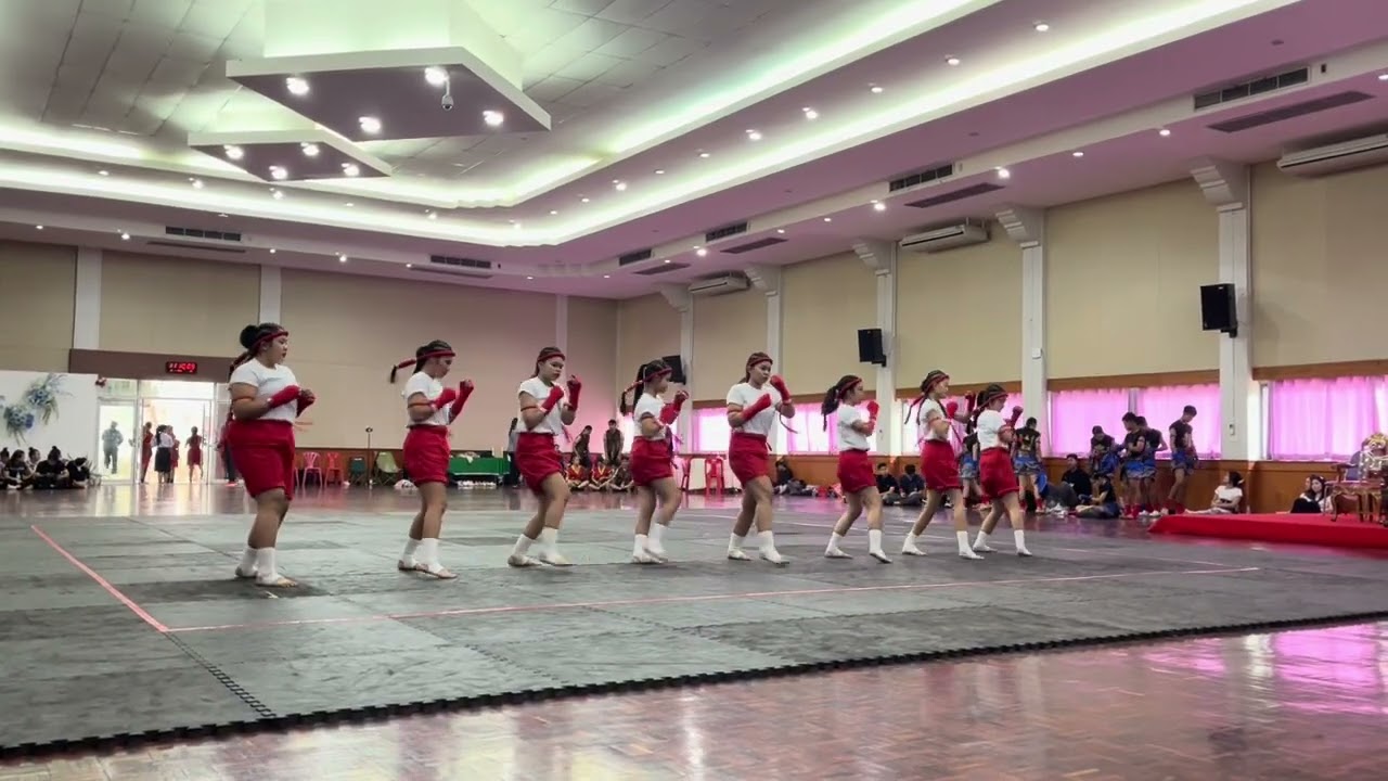 คีตะมวยไทย ท่าม่วงราษฎร์บำรุง ศิลปหัตถกรรมนักเรียน