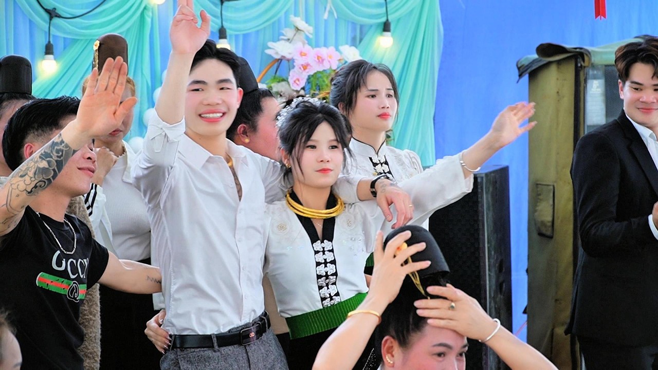 NHIỆT TÌNH ĐÁM CƯỚI TÂY BẮC \\ TẠI LTH CR VĂN ĐỨC & CD THU HẰNG TẠI BẢN MƯỜI MƯỜNG SƠN LA