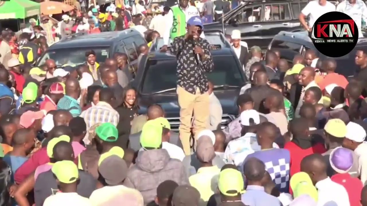 DRAMA: KALONZO'S DIEHARD COMPOSING A SONG FOR  RUTO LIVE IN MURANG'A.