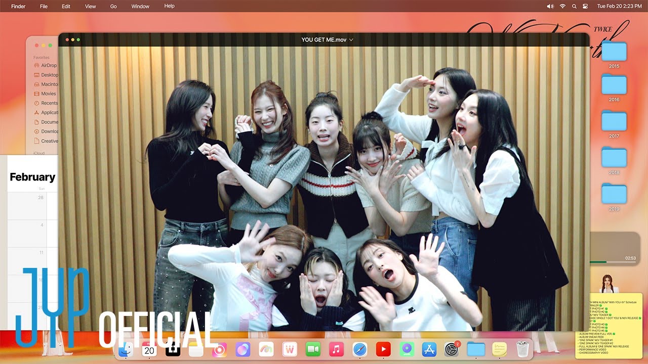 TWICE 