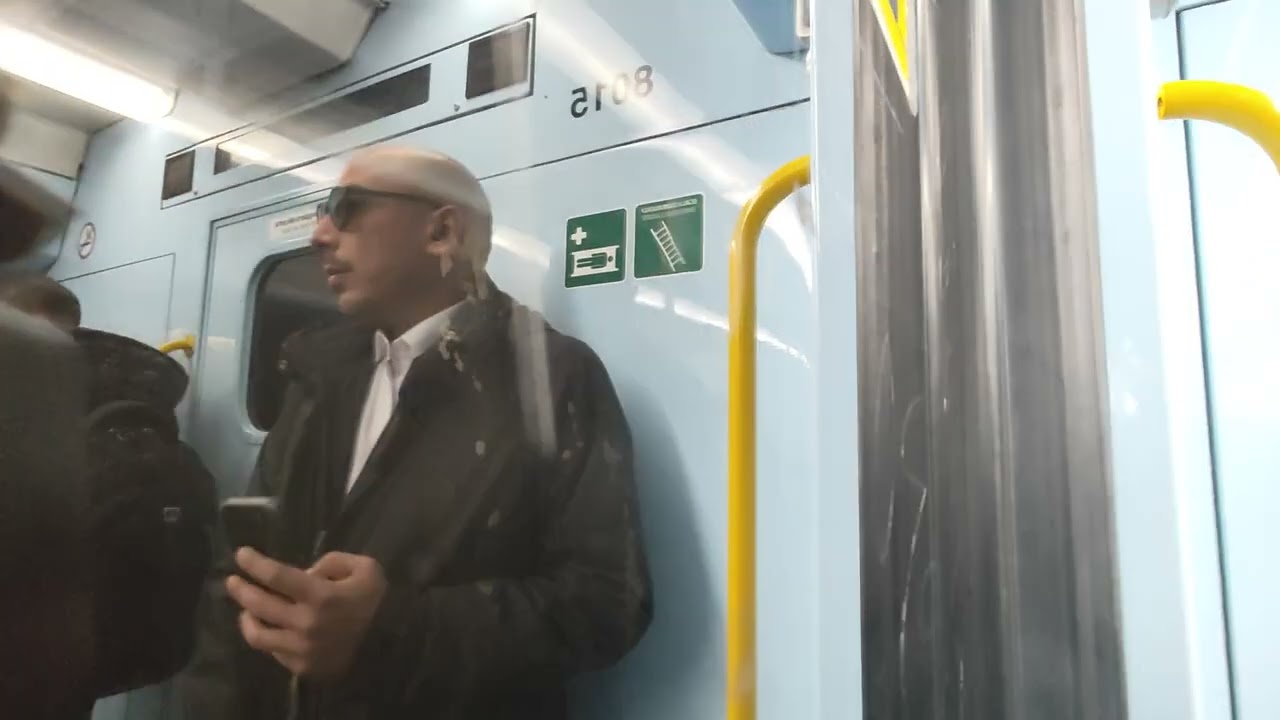 Metro gialla M3 Milano da dergano a Zara