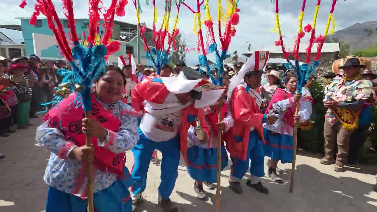 NIÑO HUAYLLURINO  2026 TAURIA  LA UNIÓN  AREQUIPA  PARQUE  PROSECION LOS 5 GRUPOS 