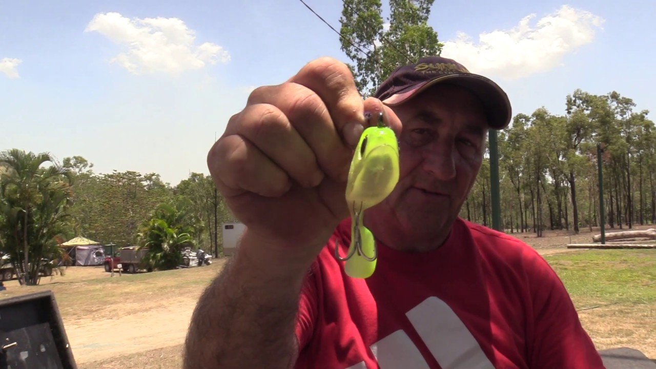 How to Rig a Barra Stinger with Phill Lyons