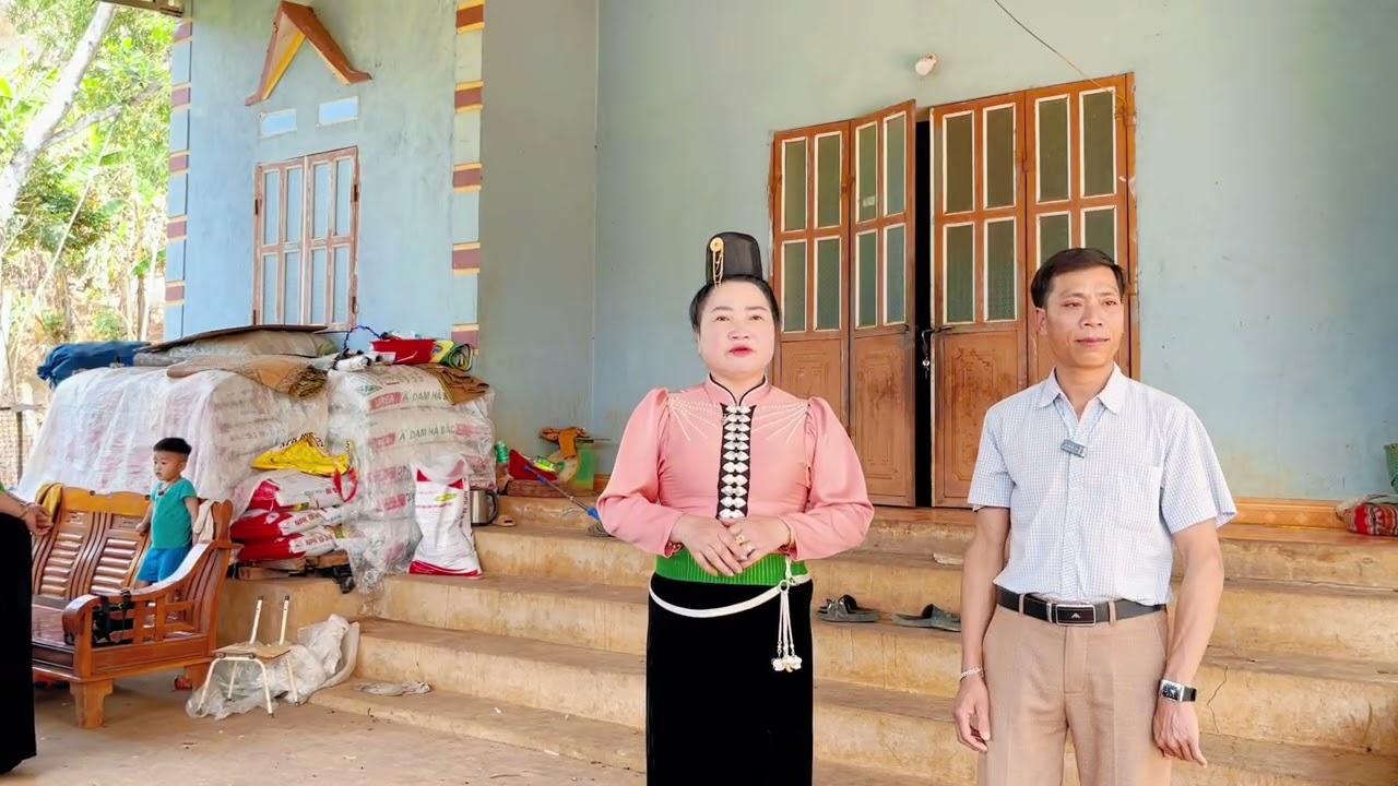 Lần đầu tiên được gặp giọng hát hay cà xôm rất tình cảm chị em 