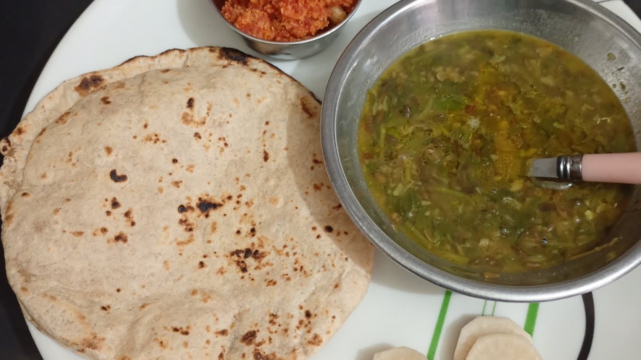 Dal Palak Recipe | Hotel-Style Spinach Dal Tadka Tips & Tricks उड़द की काली दाल में पालक डालकर बनाए