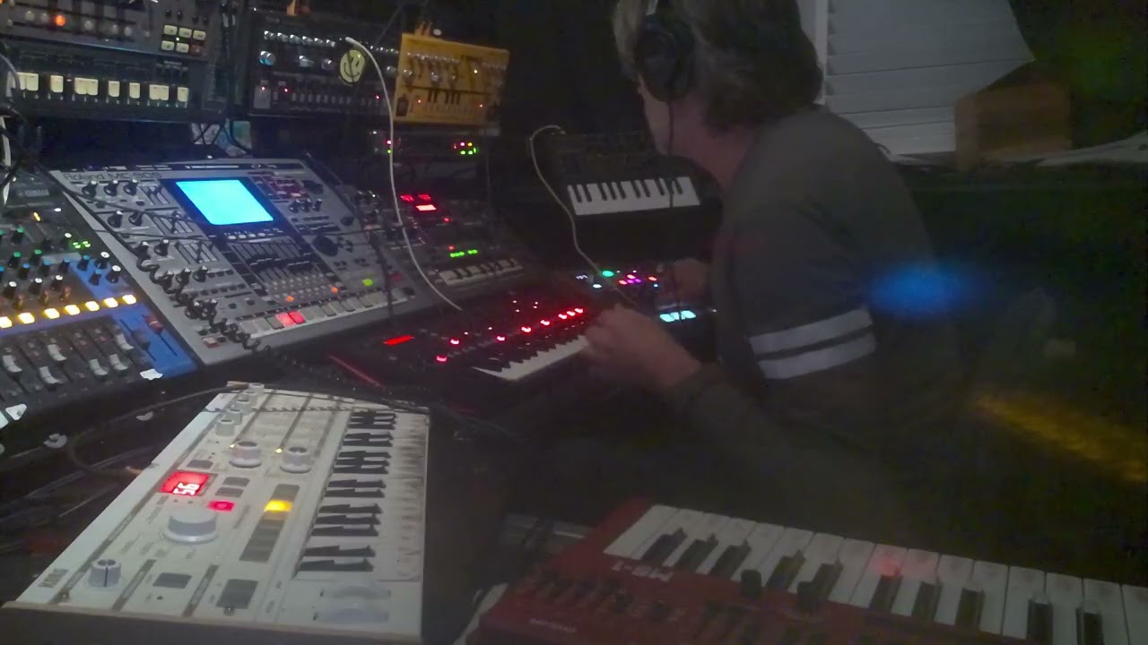 Lazy Pad - Techno Acid Jam