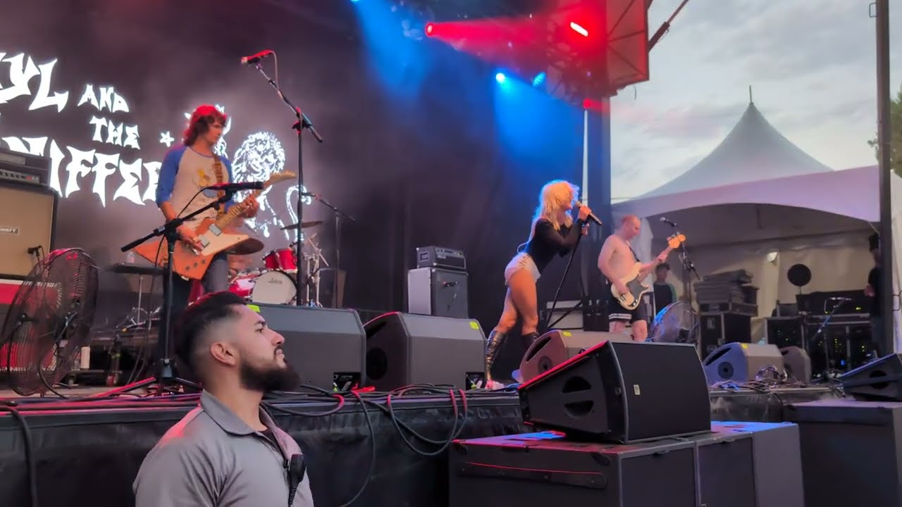 Amyl & The Sniffers - Control - Underground Music Showcase - Denver, Colorado - 7-28-2024