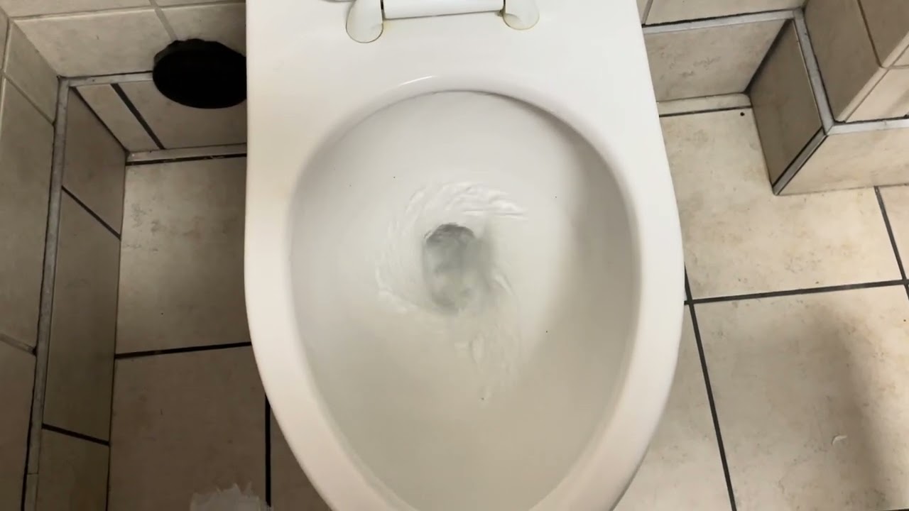 242. Jefferson Mall Men’s Restroom (Full Shoot)