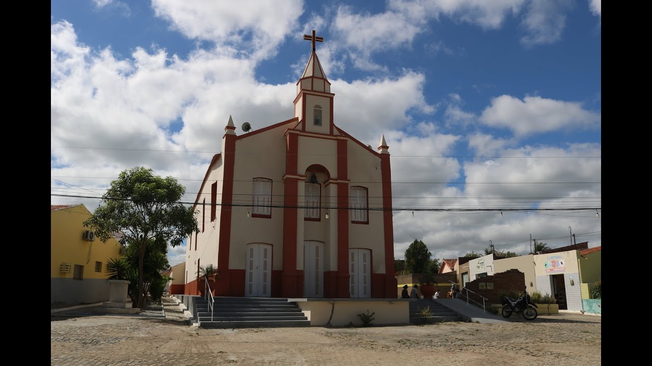 VISITANDO A ANTIGA CIDADE DE INGAZEIRA PERNAMBUCO  EM UM DIA DE FEIRA COM O AMIGO OSMANO