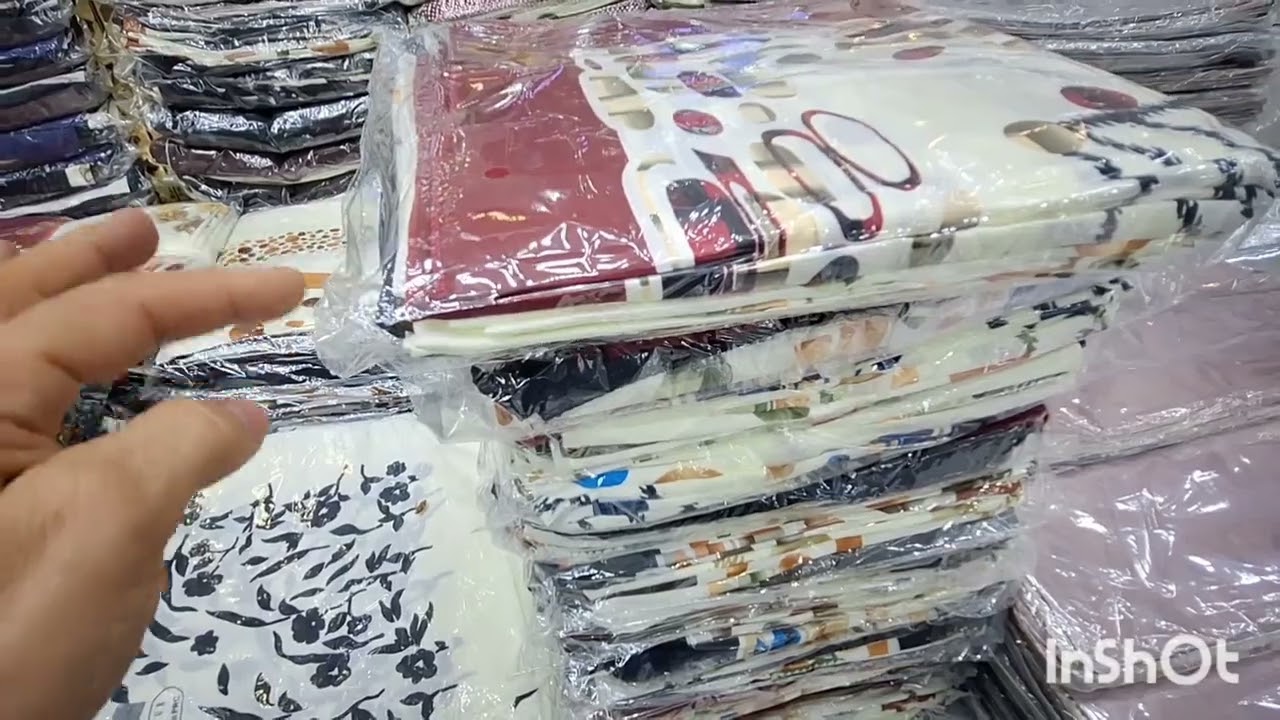 محل خاص بالشالات أشكال متنوعة بسوق الواحةمكةالمرمة