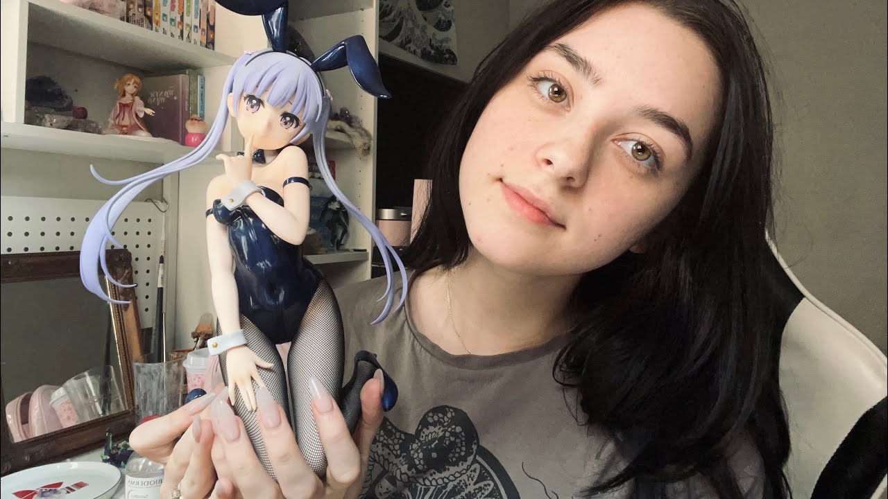 ASMR✨ Anime figure tapping and whispering💖