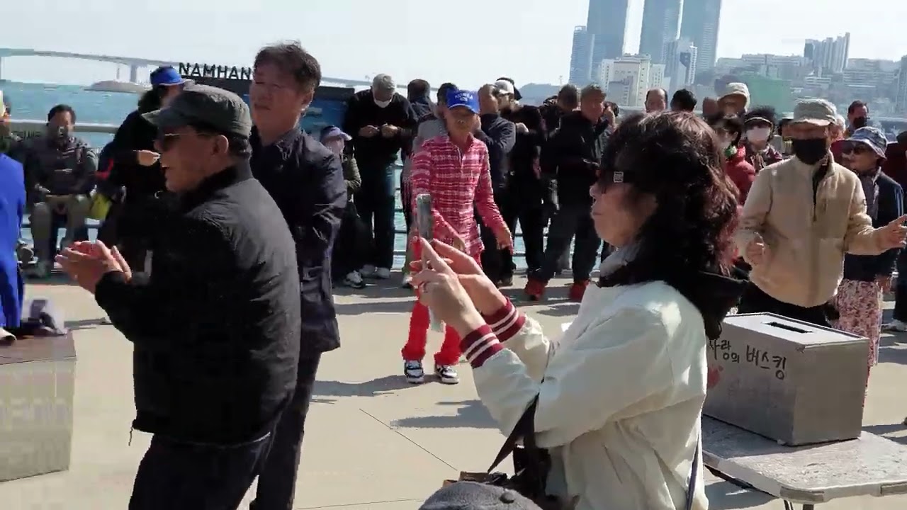 🌿 자갈치 댄스타임 🌼 항구에남자  . 남이가 .  이치는말아야지 🍒 시민노래자랑 💜가로영상 🌿 자갈치시장 🍒  기프트데이tv  250415 💜🌿🌼🍒