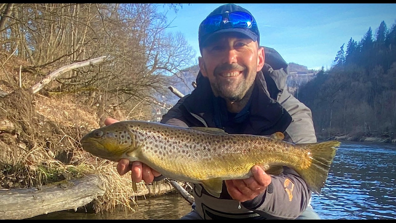 Lutowe pstrągi z dużej górskiej rzeki  - Czas wielkiej ryby :-)