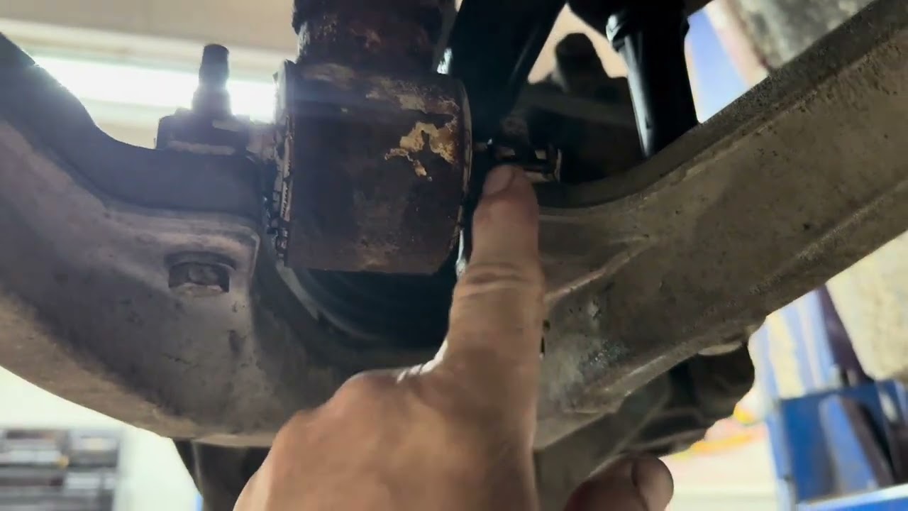 Снятие масляного поддона GMC Chevy 5.3 4x4 2014 года