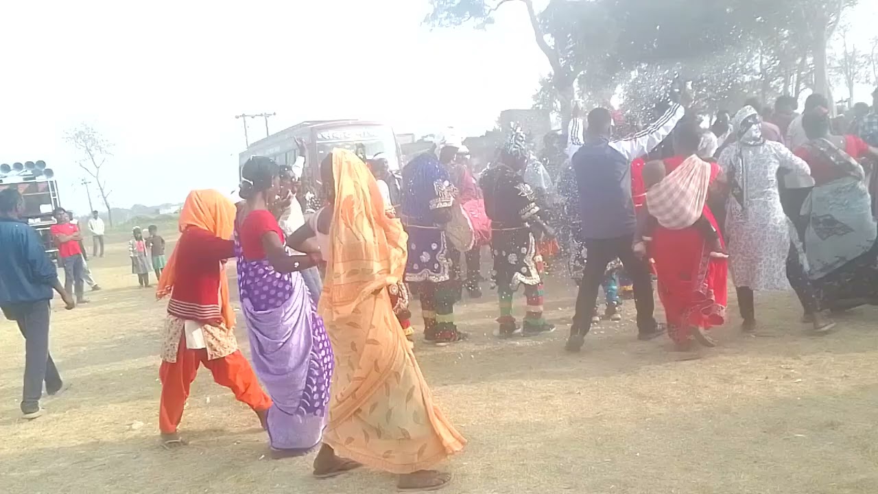 Shaadi mein pura Masti karte hue band Baja bajate Masti mein