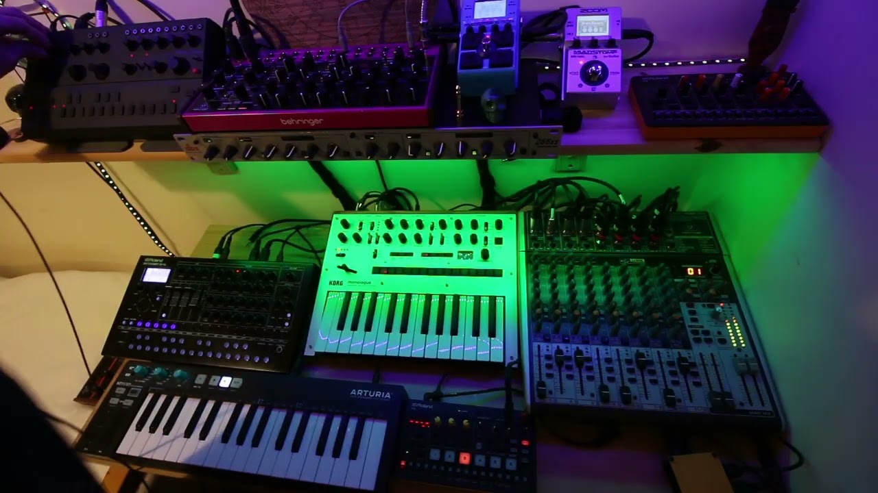 FARSTUCKER - 150bpm hard dawless acid techno jam