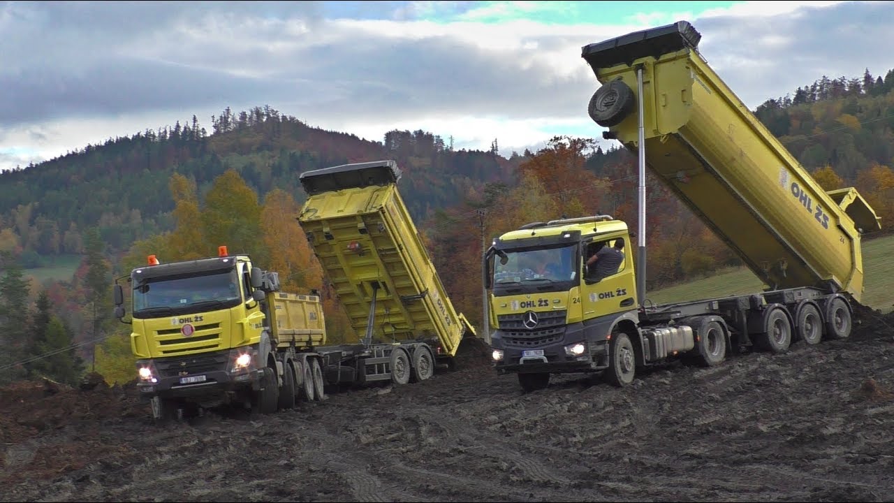 Tatra Phoenix 8x8 with trailer in mud