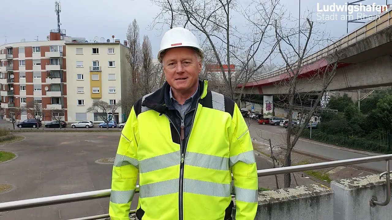 Rathaus/Rathaus-Center: Klaus Möller gewährt einen Blick hinter die Kulissen (März 2023)
