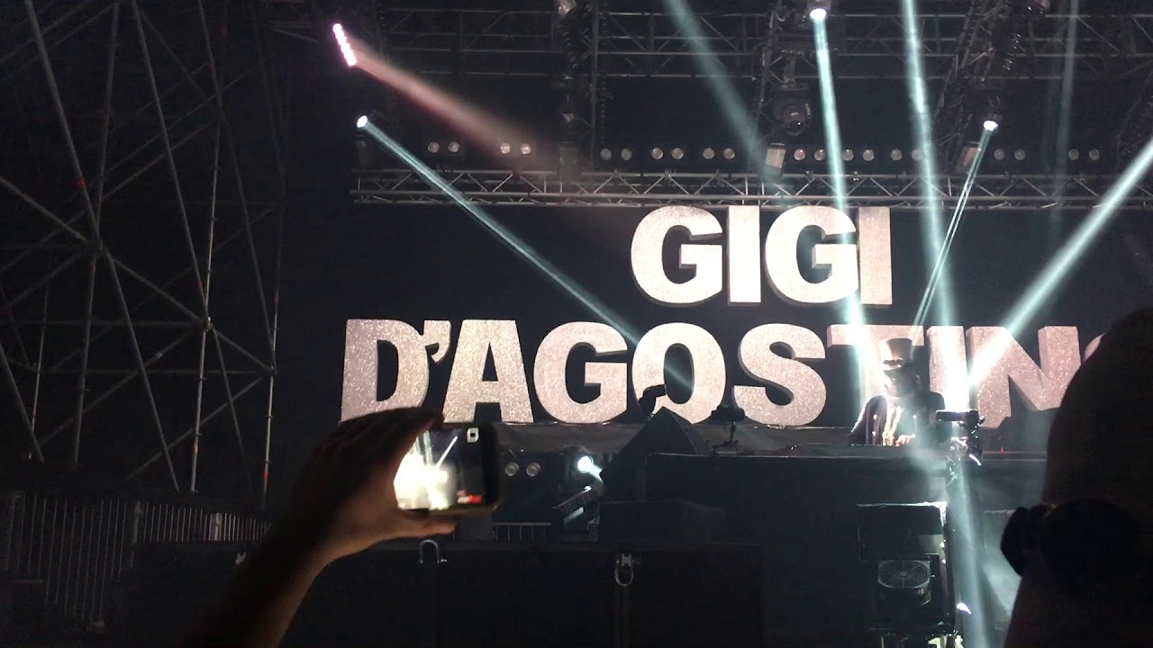 Gigi D'Agostino - Lo Sbaglio @Le Rotonde 31/12/2017  (2)