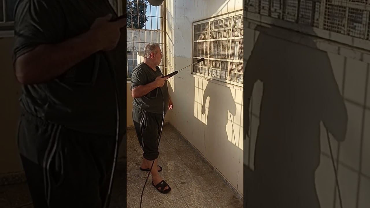 تنظيف المدرسة قبل دوام الطلاب وعودتهم من العطله الصيفية.. فياض بشناق رمانه جنين.