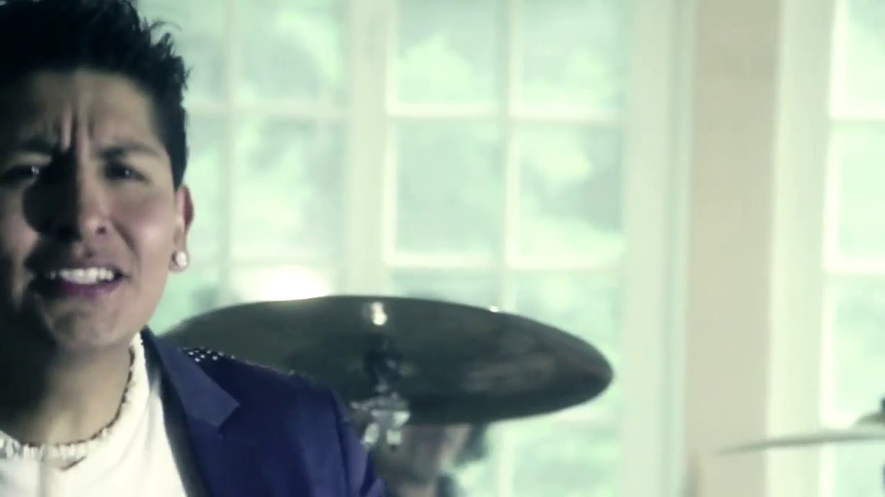 ALTO TRÁFICO - CON EL VIENTO A TU FAVOR | CUMBIA