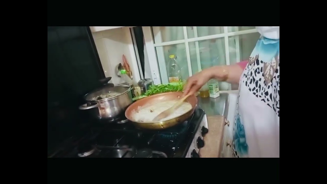 Cocinar croquetas de pollo con Nadia طبق إسباني 😋😋muy rico ❤️