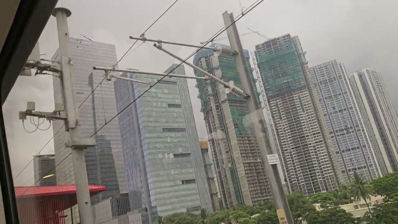Mumbai western express highway  from metro