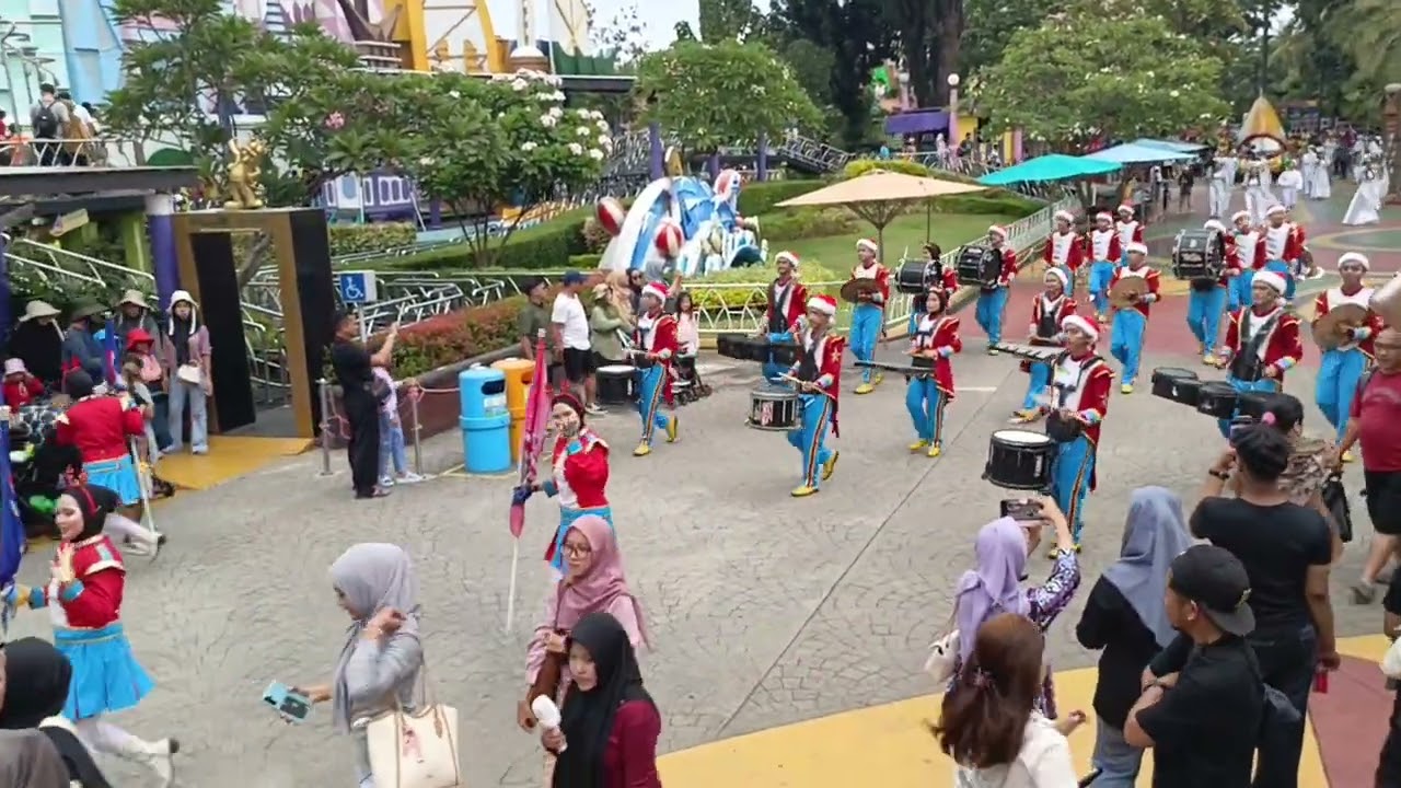 Permainan Dufan Playing at Dufan Dunia Fantasi #dufan #dufanancol #ancol #play #tornado #fyp #enjoy