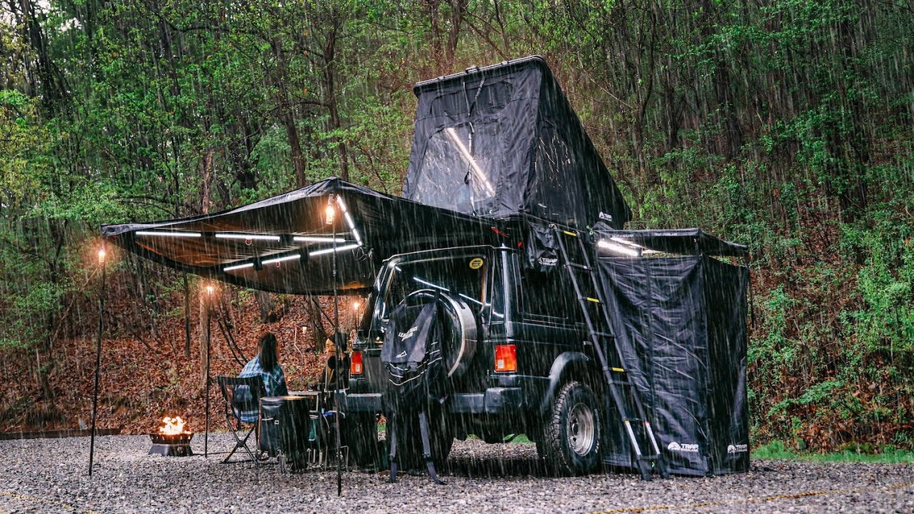 Кемпинг под дождем | Уютный лес под шум дождя | Новая установка для кемпинга в автомобиле