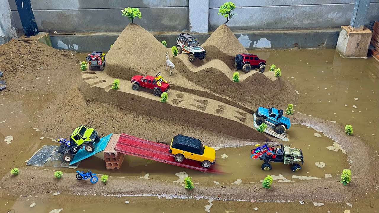 RC Cars vs Dangerous Water Bridge & Extreme Island Obstacles! 😱