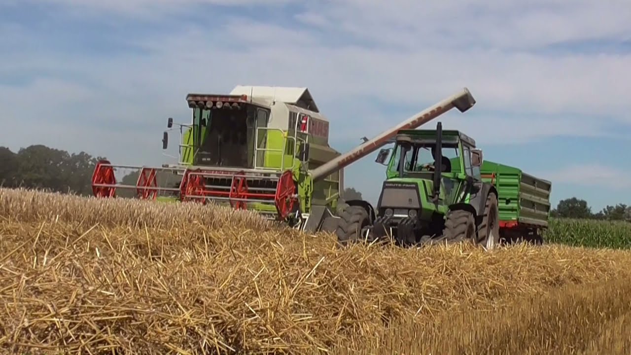 Deutz DX 90 qualmt bei Getreideernte Traktor Sound