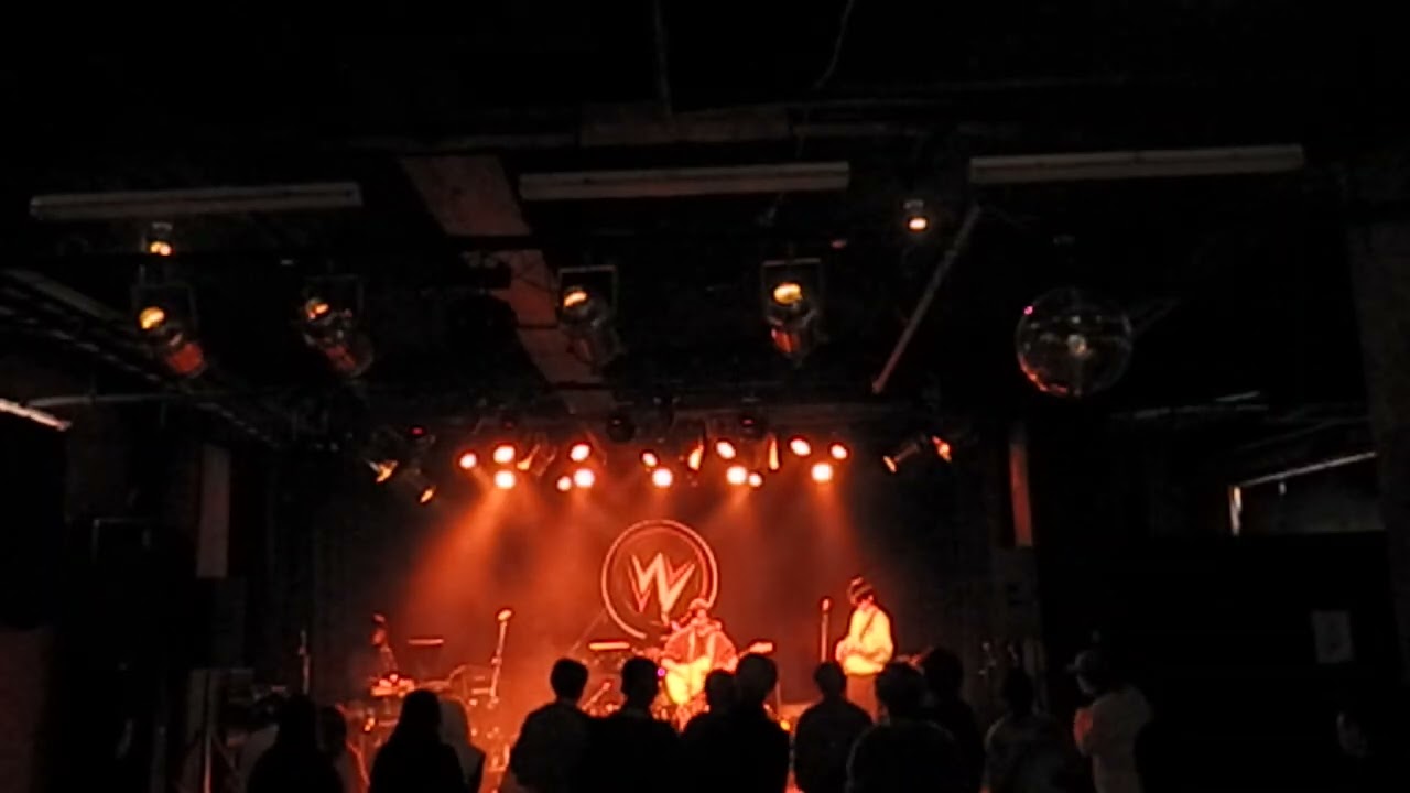 神戸市外国語大学二部軽音楽部 SILENT SIREN
