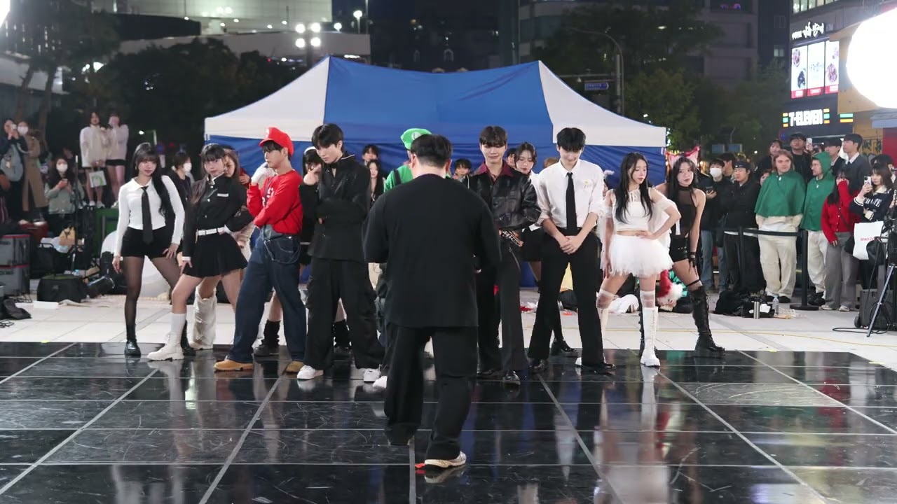아트비트 @artbeat movie ARTBEAT HALLOWEEN BUSKING 251026 42