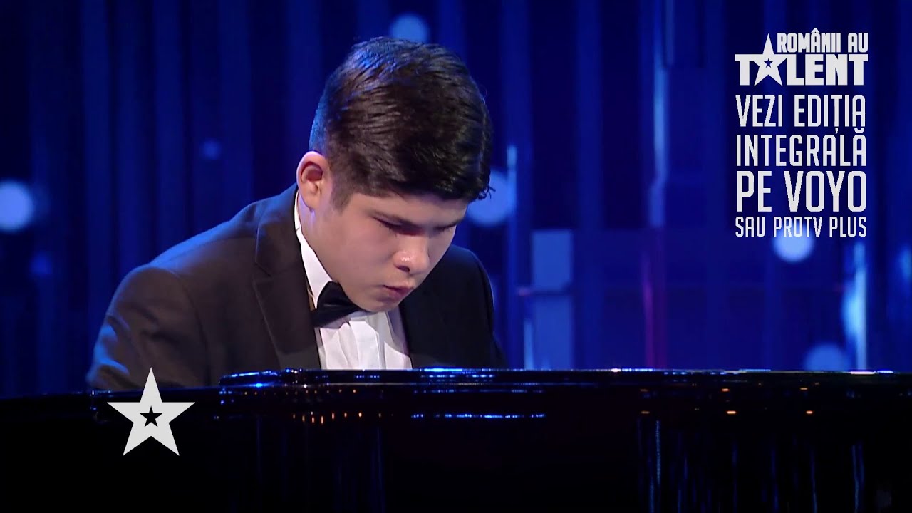Rom&acirc;nii au talent 2021: Robert Bașcoveanu - solist instrumentist