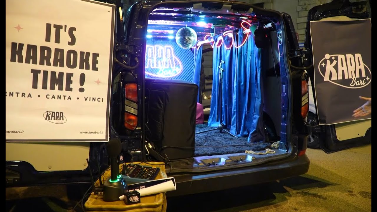 Le notti baresi diventano un karaoke itinerante