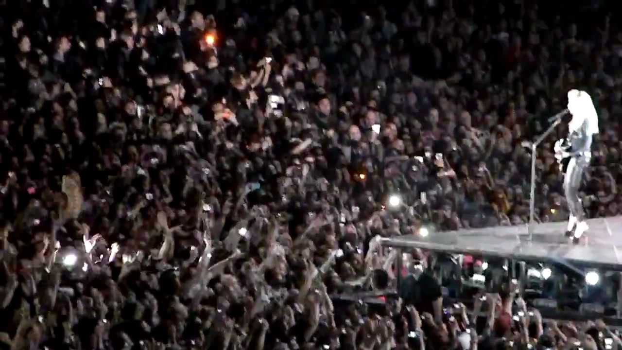MDNA Tour: Buenos Aires, Argentina, 15/12/2012, Part 1.