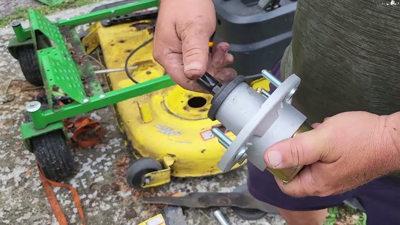 John Deere Crazy Noise When You Turn On The Blades