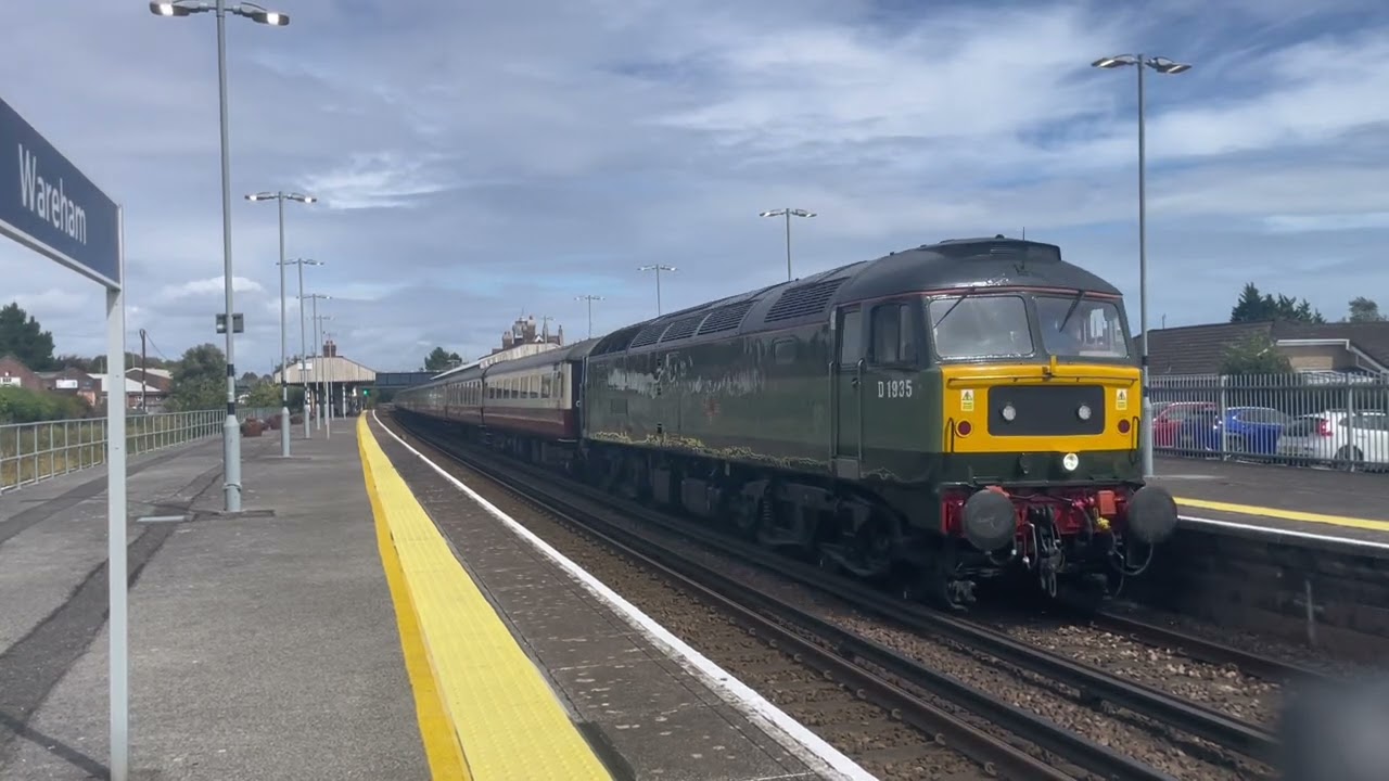 47805 Roger hosking and 47593 Galloway princess on a empty stock move 26/8/25 seen at wareham