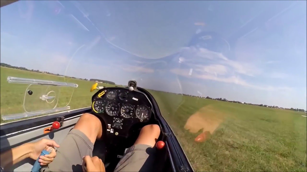 Aeroklub Krakowski - Szkolimy Mistrz&oacute;w! Szkolenie szybowcowe