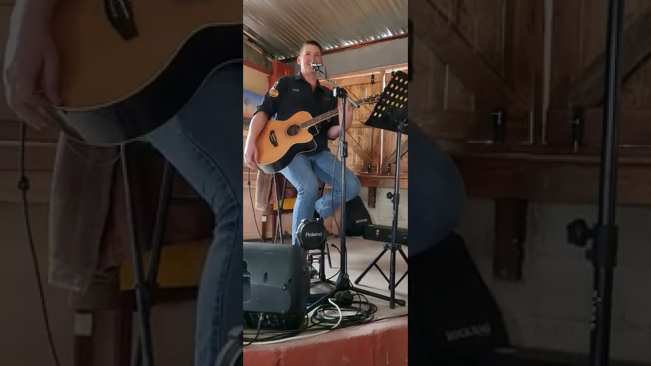 Elvis in SA medley - @ivanvandermerwe538
