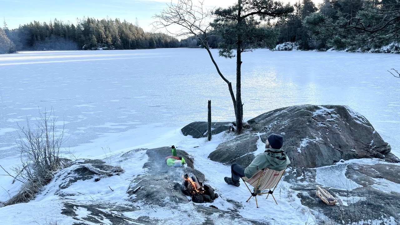 Campfire breakfast on the Muurikka | Testing the Helinox chair One