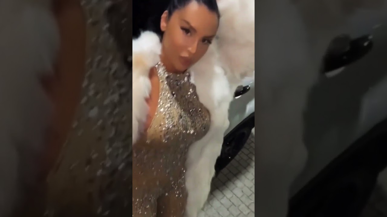 Nice White Fur Coat #furs #fashion #winterfashion #splendid #winterclothing